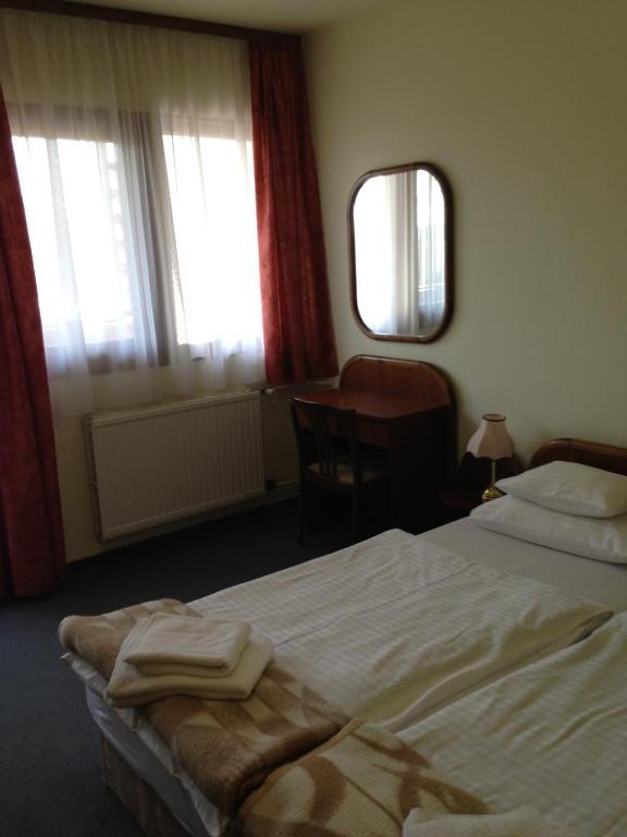 Hotel Uni Balatonfüred Værelse billede